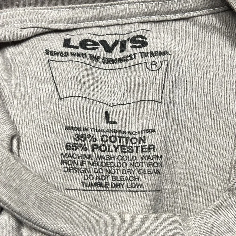 Levi's Seattle Washington graphic t-shirt in  Gray Size L, Large